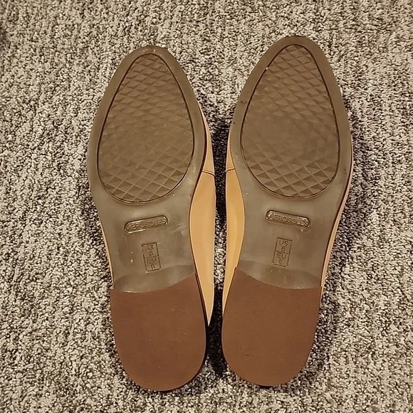 Aerisoles east wing tan leather upper slip ons size 8M balance man made - Picture 8 of 12